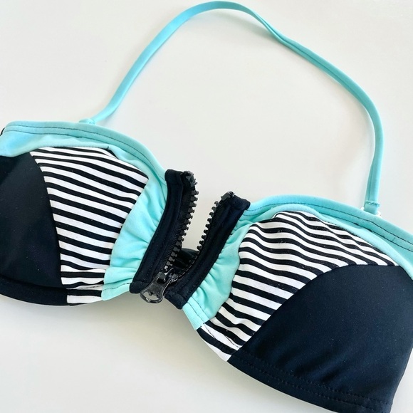 Arizona Jean Co. Convertible Halter Bikini Top - Picture 6 of 12